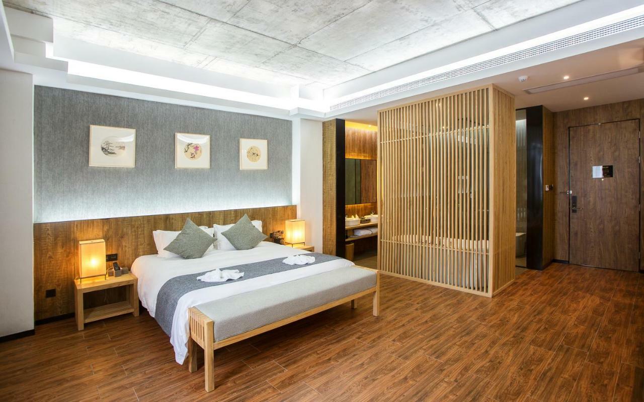 โรงแรม Lin Yin Art Shanghai（pudong Airport） 4*